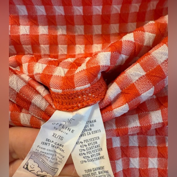 Offline by Aerie Red & White Checkered Textured Biker Shorts - Size XL - Picture 2 of 4
